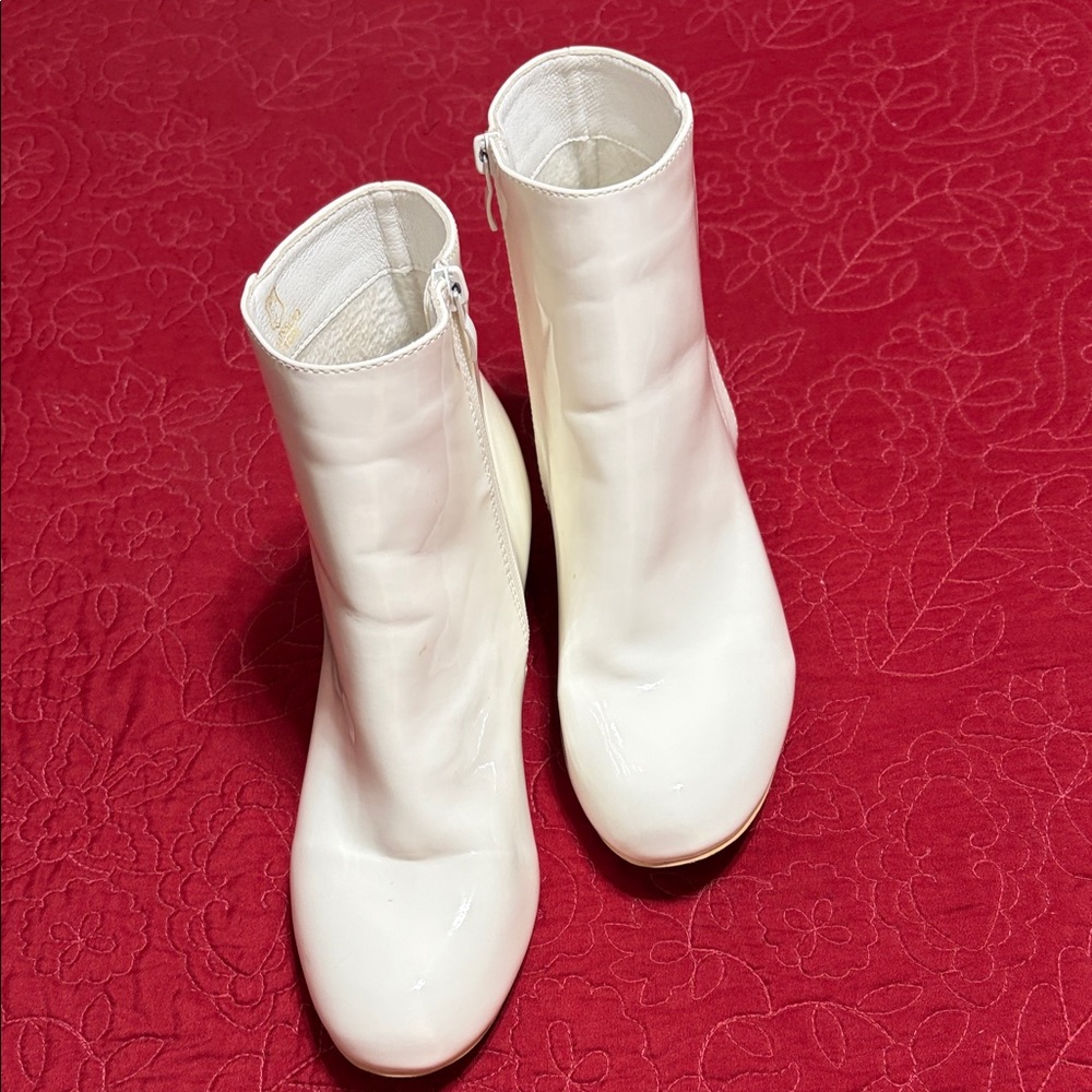 Camssoo White Patent Ankle Boots PreOwned Size 40 ( US 9-91/2)